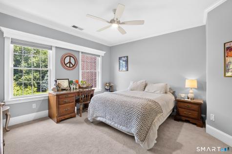 25 Whispering Hollow Court Cheshire CT 06410