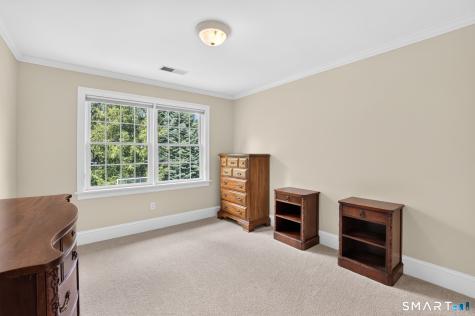 25 Whispering Hollow Court Cheshire CT 06410