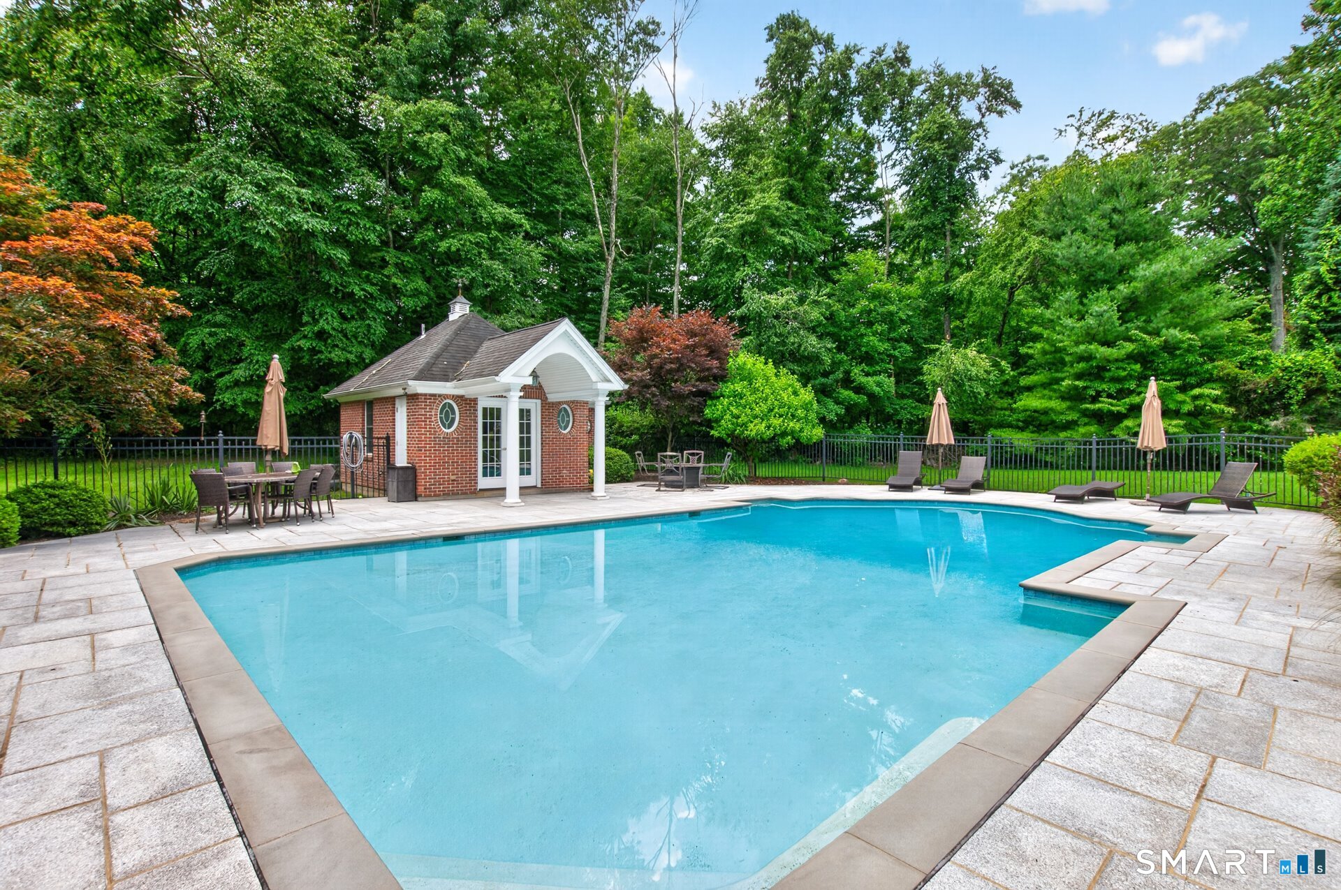 25 Whispering Hollow Court Cheshire CT 06410