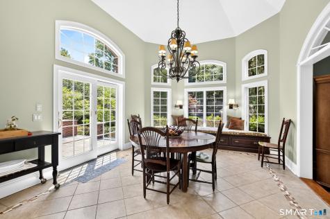 25 Whispering Hollow Court Cheshire CT 06410
