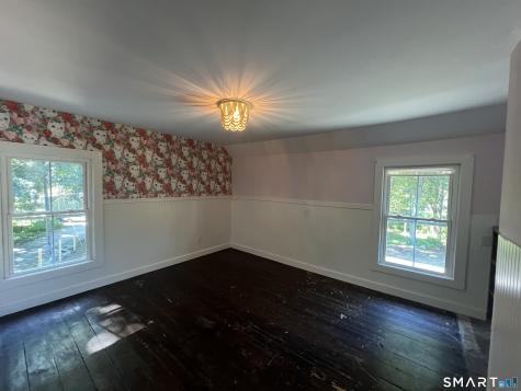 122 Rope Ferry Road Waterford CT 06385