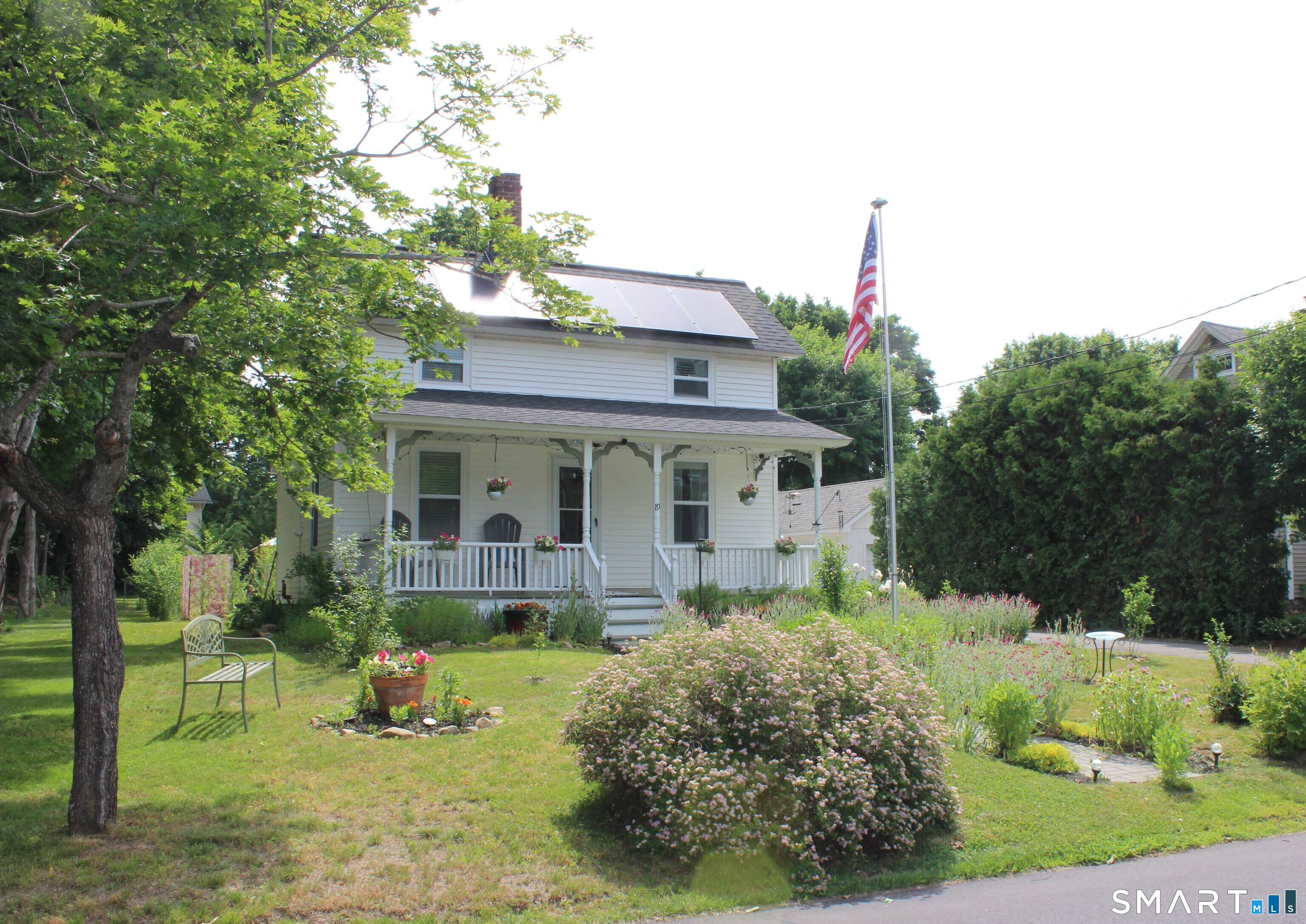 19 Blake Street Essex CT 06442
