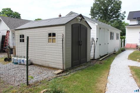 19 Blake Street Essex CT 06442