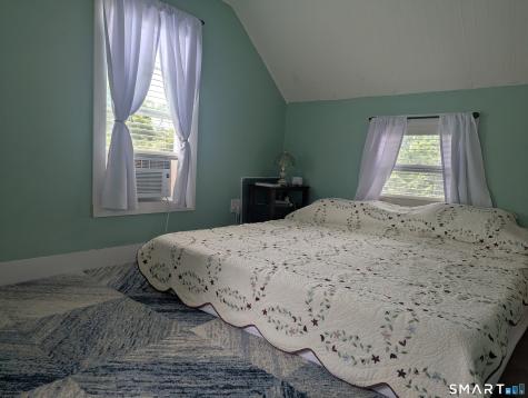 19 Blake Street Essex CT 06442