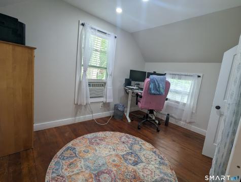 19 Blake Street Essex CT 06442