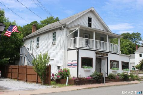 19 Blake Street Essex CT 06442