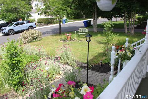19 Blake Street Essex CT 06442