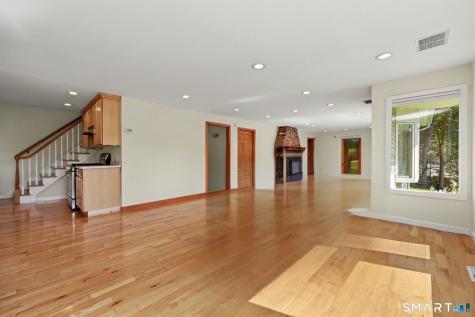 40 Manitook Drive Oxford CT 06478