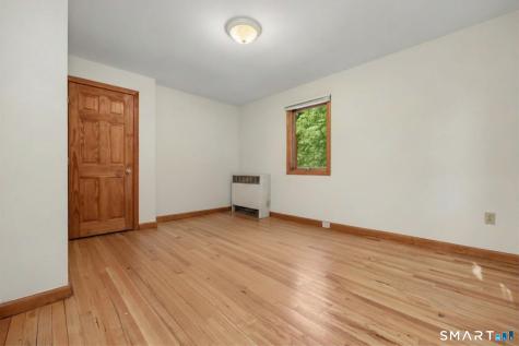 40 Manitook Drive Oxford CT 06478