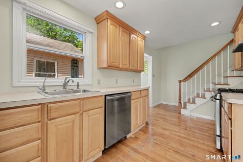40 Manitook Drive Oxford CT 06478
