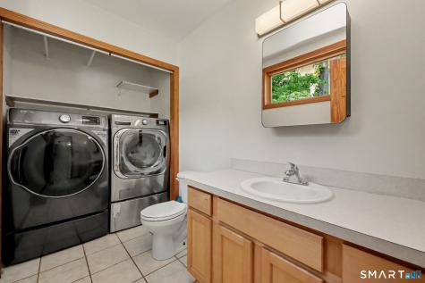 40 Manitook Drive Oxford CT 06478