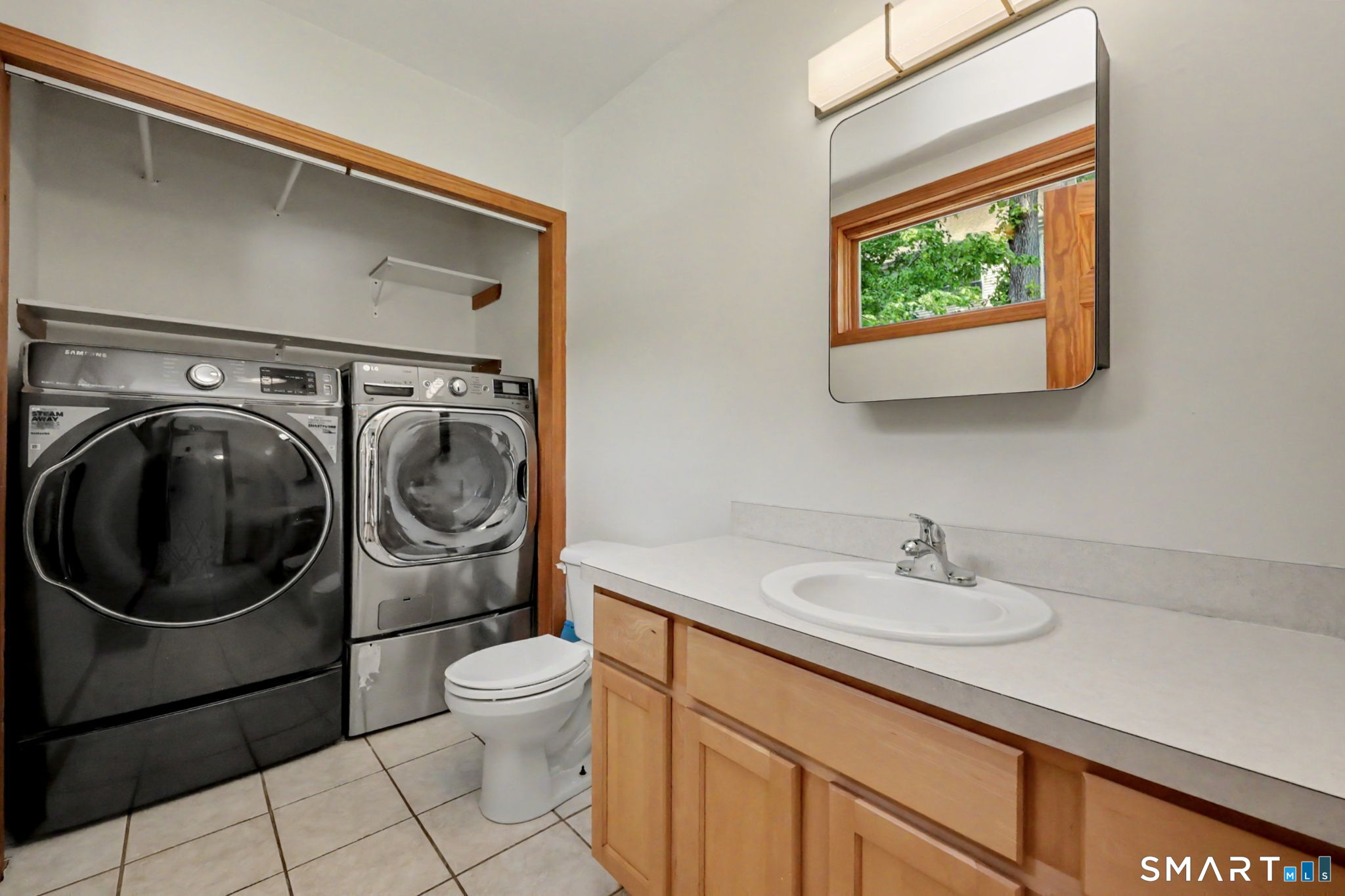 40 Manitook Drive Oxford CT 06478