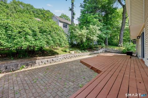 40 Manitook Drive Oxford CT 06478