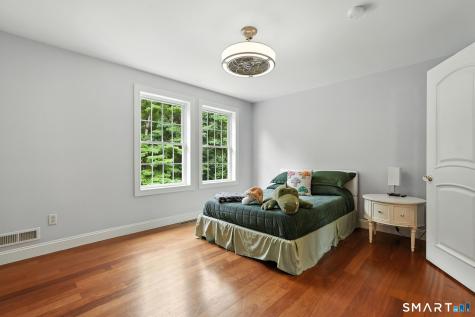28 Royal Manor Somers CT 06071