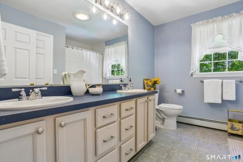 34 Spring Rock Road East Lyme CT 06333