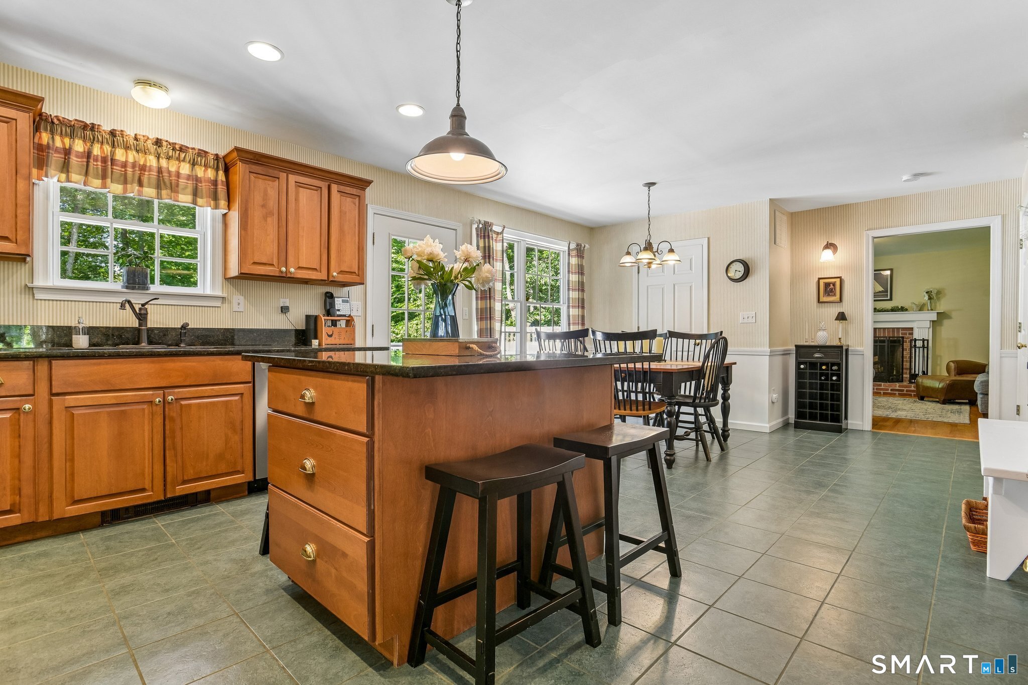 34 Spring Rock Road East Lyme CT 06333
