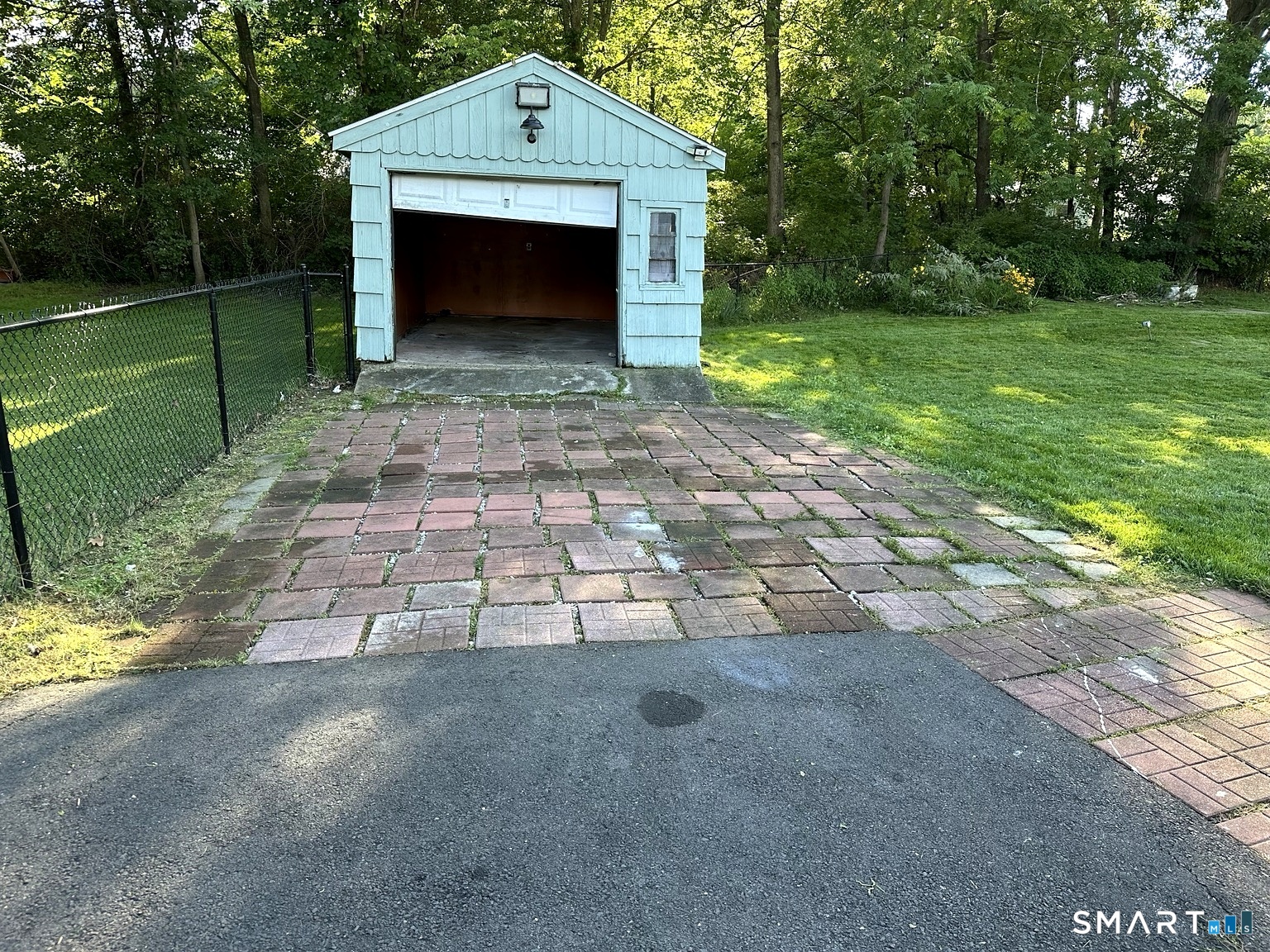 52 Ellsworth Drive Bloomfield CT 06002