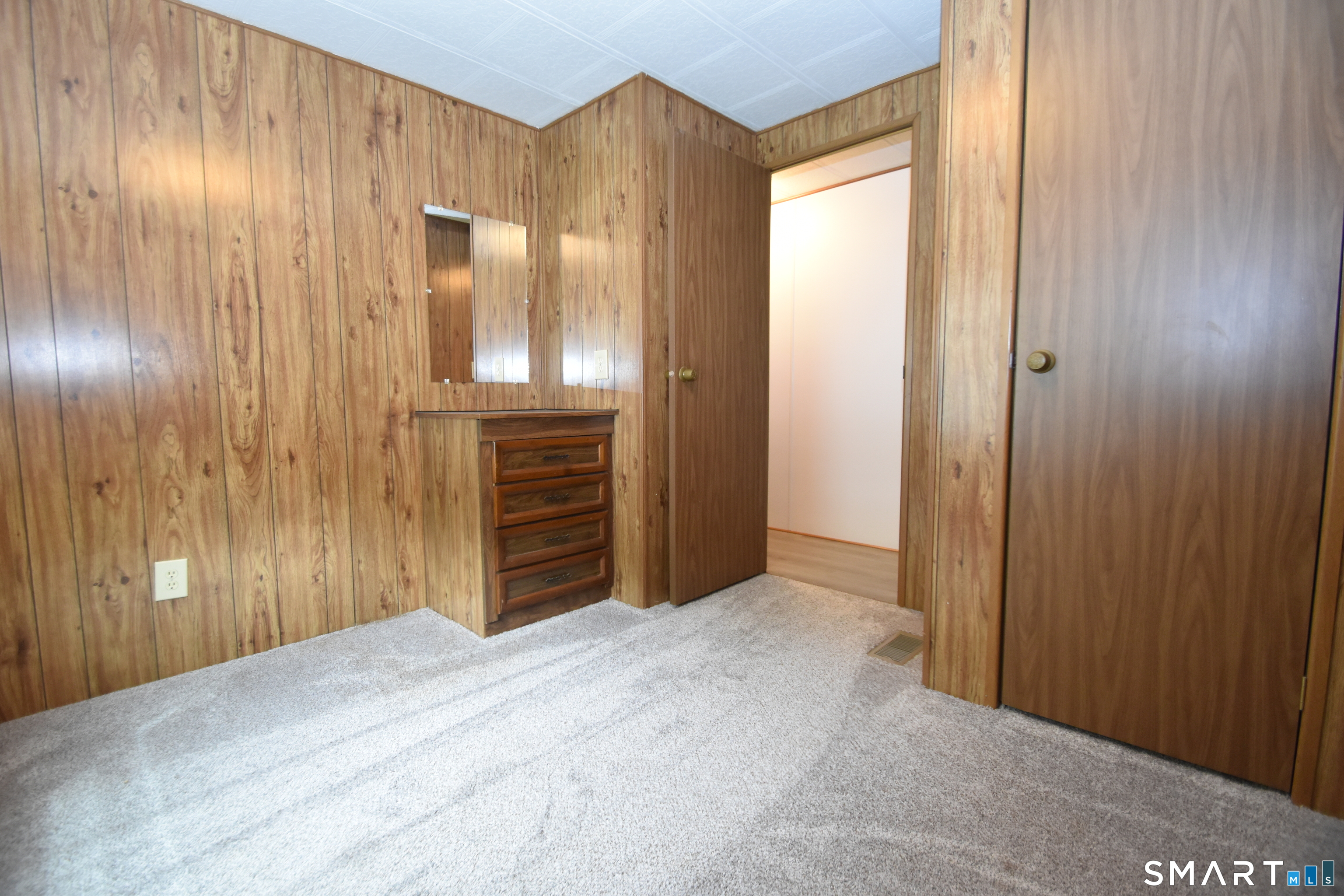 325 Kelly Road Vernon CT 06066