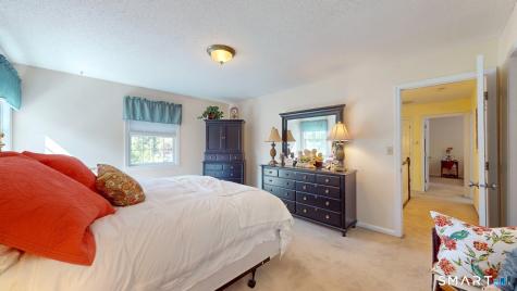 119 Pheasant Run Newington CT 06111