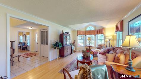 119 Pheasant Run Newington CT 06111