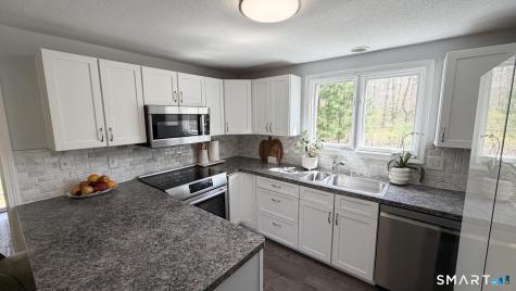 29 Heather Lane Granby CT 06060