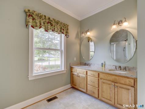 29 Cheney Lane Manchester CT 06040