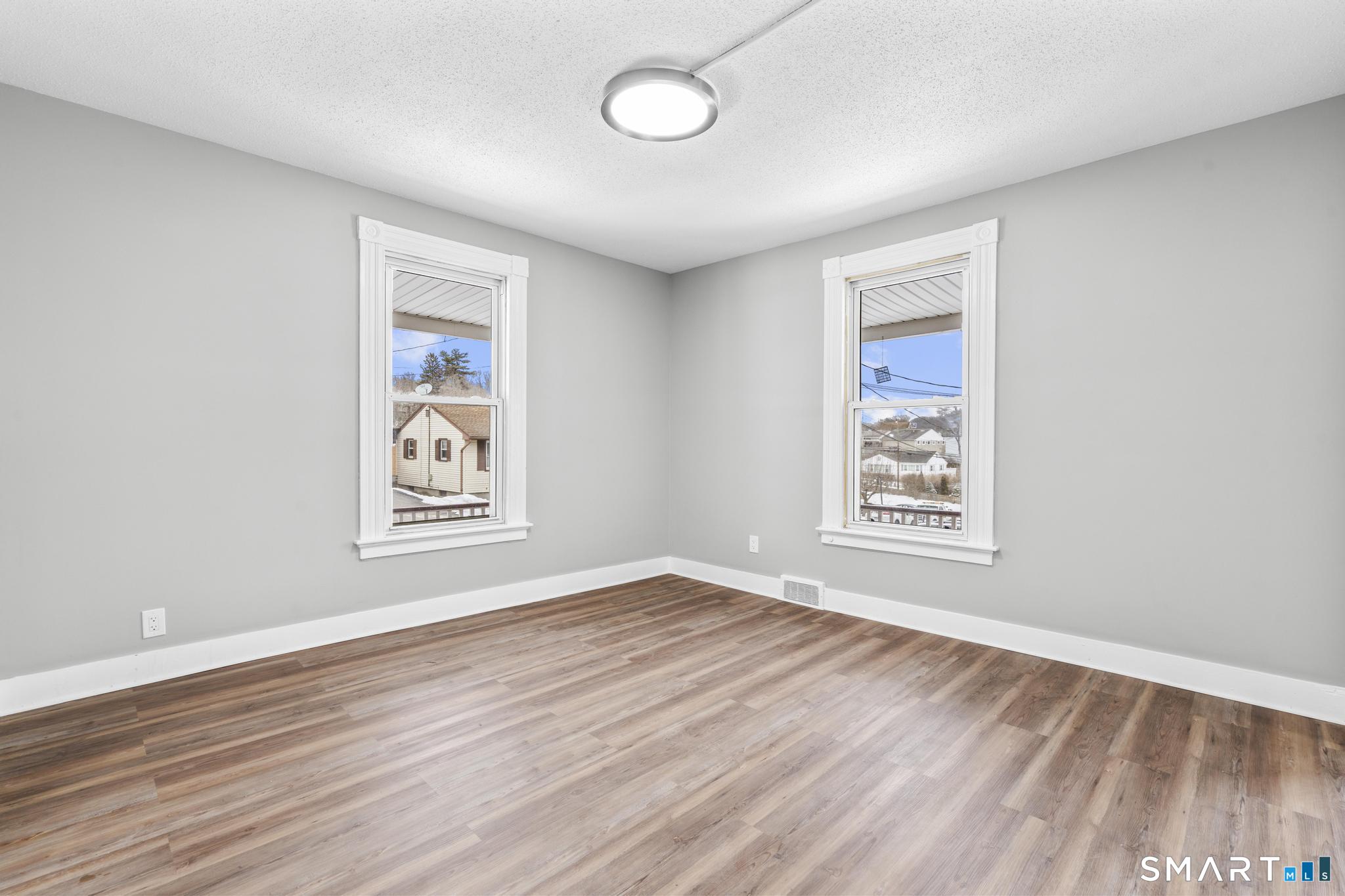 31 Alton Street Waterbury CT 06705