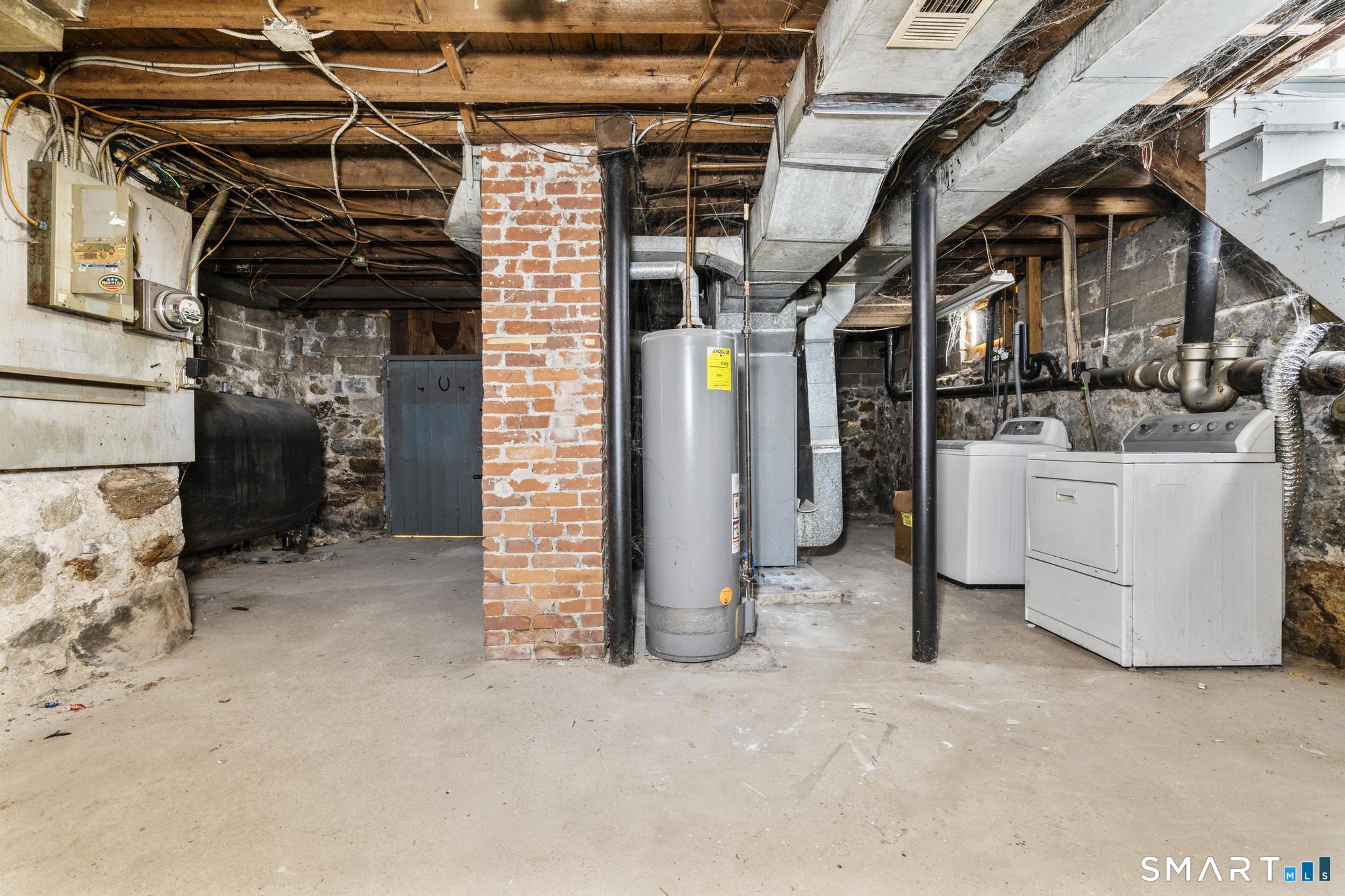 31 Alton Street Waterbury CT 06705