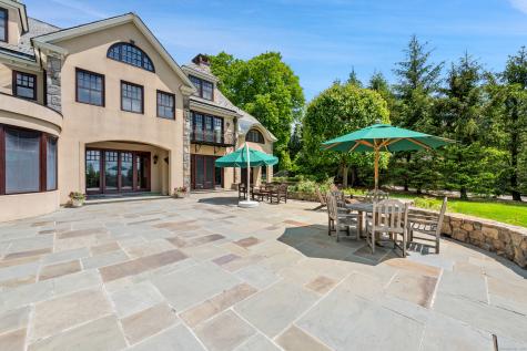 61 High Ridge Avenue Ridgefield CT 06877