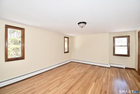 51 Oakwood Street Enfield CT 06082