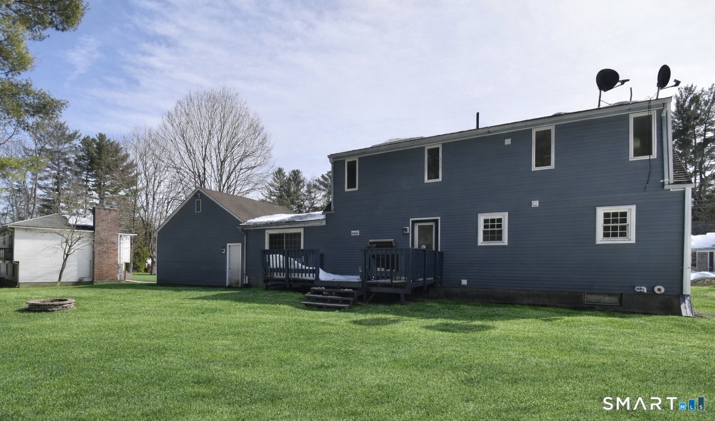 51 Oakwood Street Enfield CT 06082
