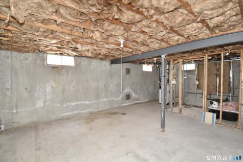 51 Oakwood Street Enfield CT 06082