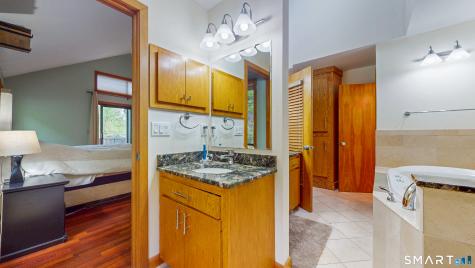 34 Deerfield Trace Burlington CT 06013
