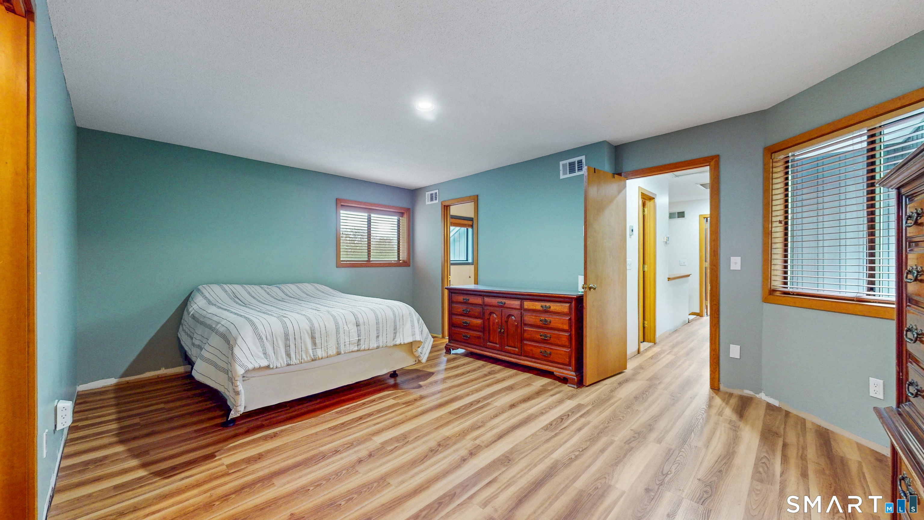34 Deerfield Trace Burlington CT 06013