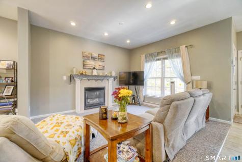 8 Totem Pole Road Thompson CT 06277