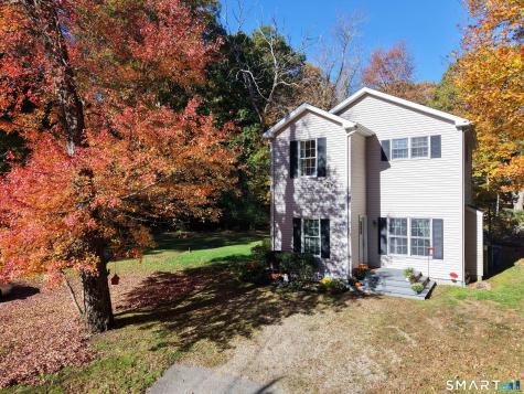 8 Totem Pole Road Thompson CT 06277