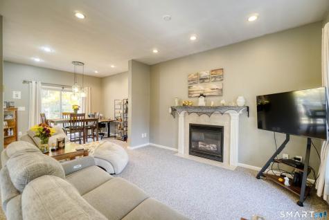 8 Totem Pole Road Thompson CT 06277