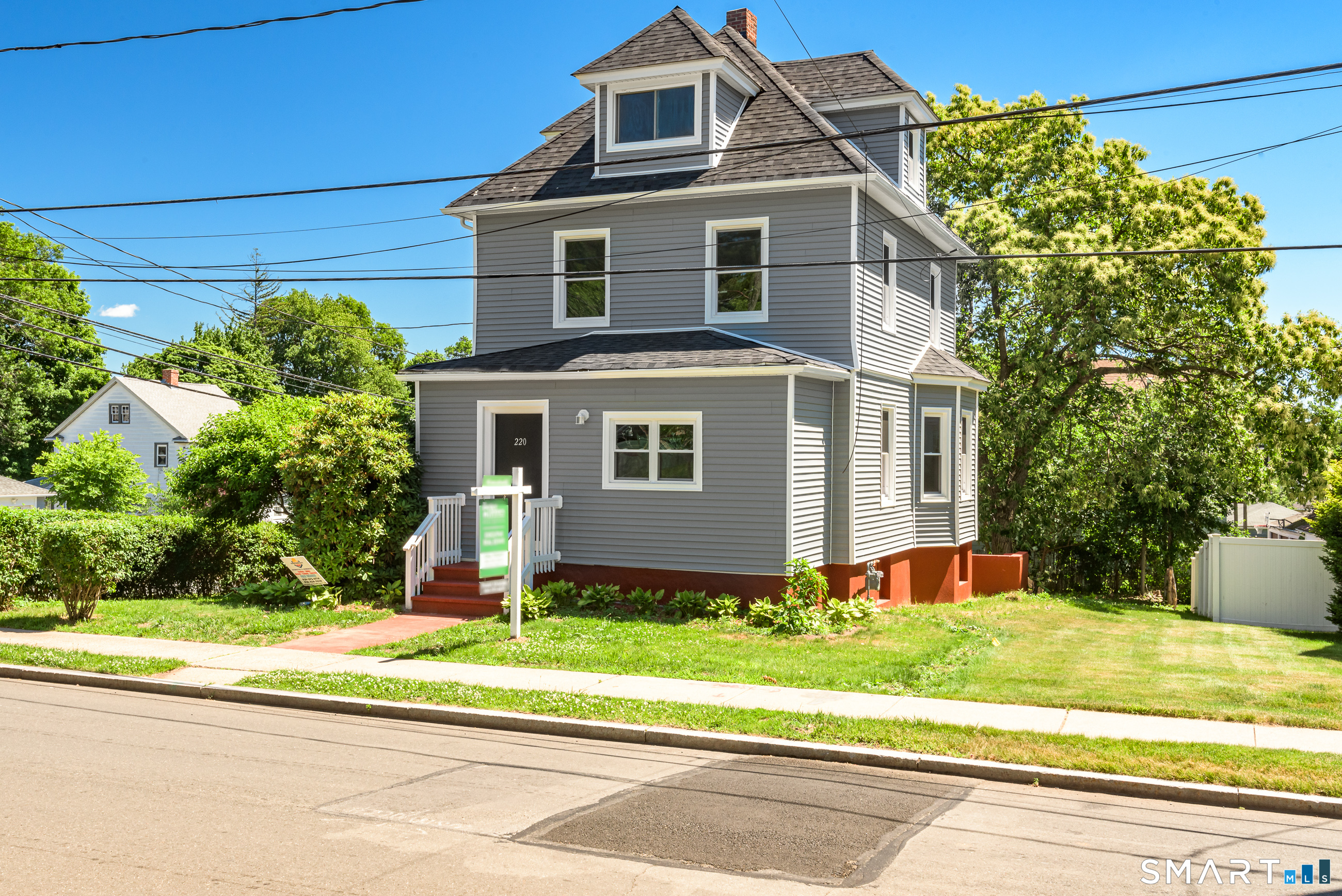220 Newbury Street Hartford CT 06114