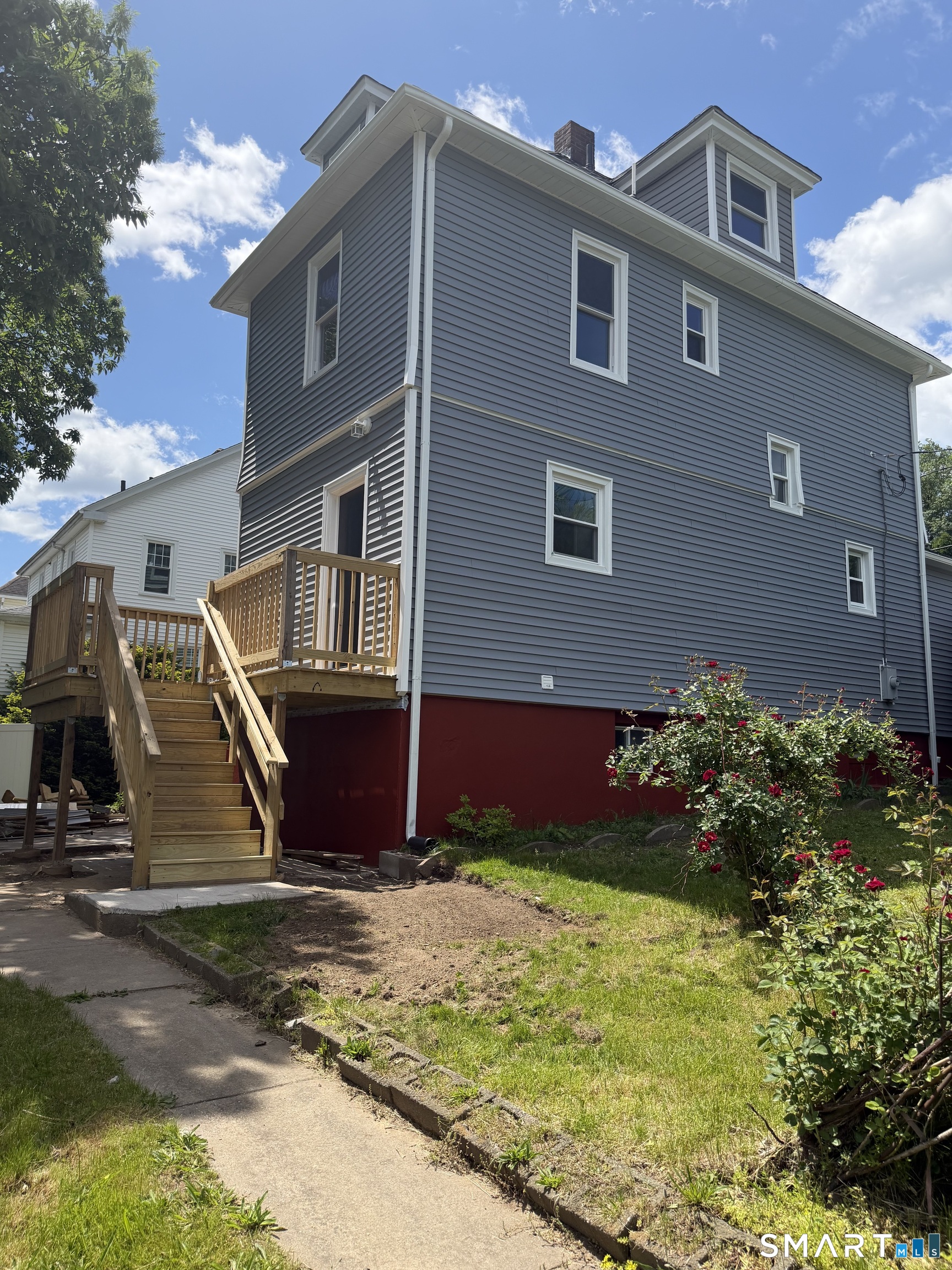 220 Newbury Street Hartford CT 06114