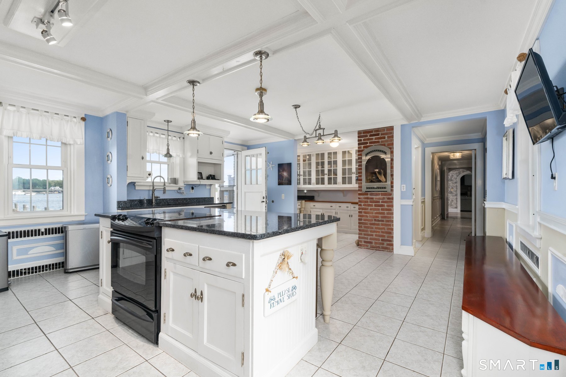30 Essex Street Groton CT 06355