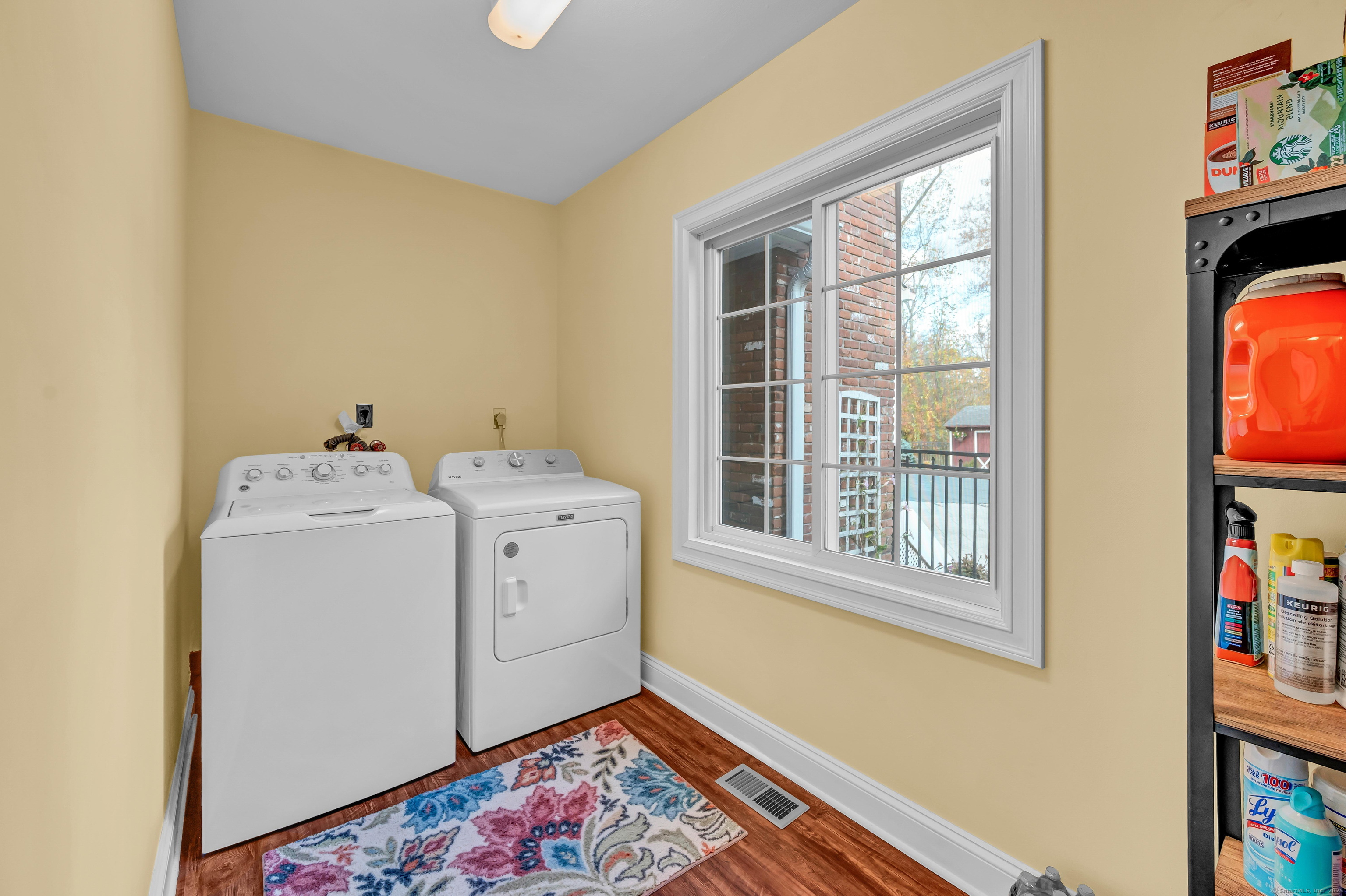 6 Old Woods Road Brookfield CT 06804