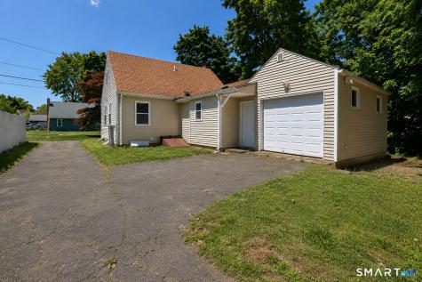 109 Porterbrook Avenue East Hartford CT 06118