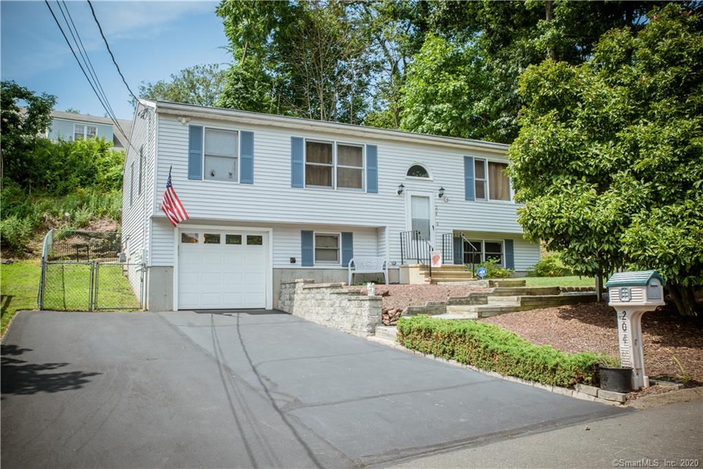 204 Highland Avenue East Haven CT 06513