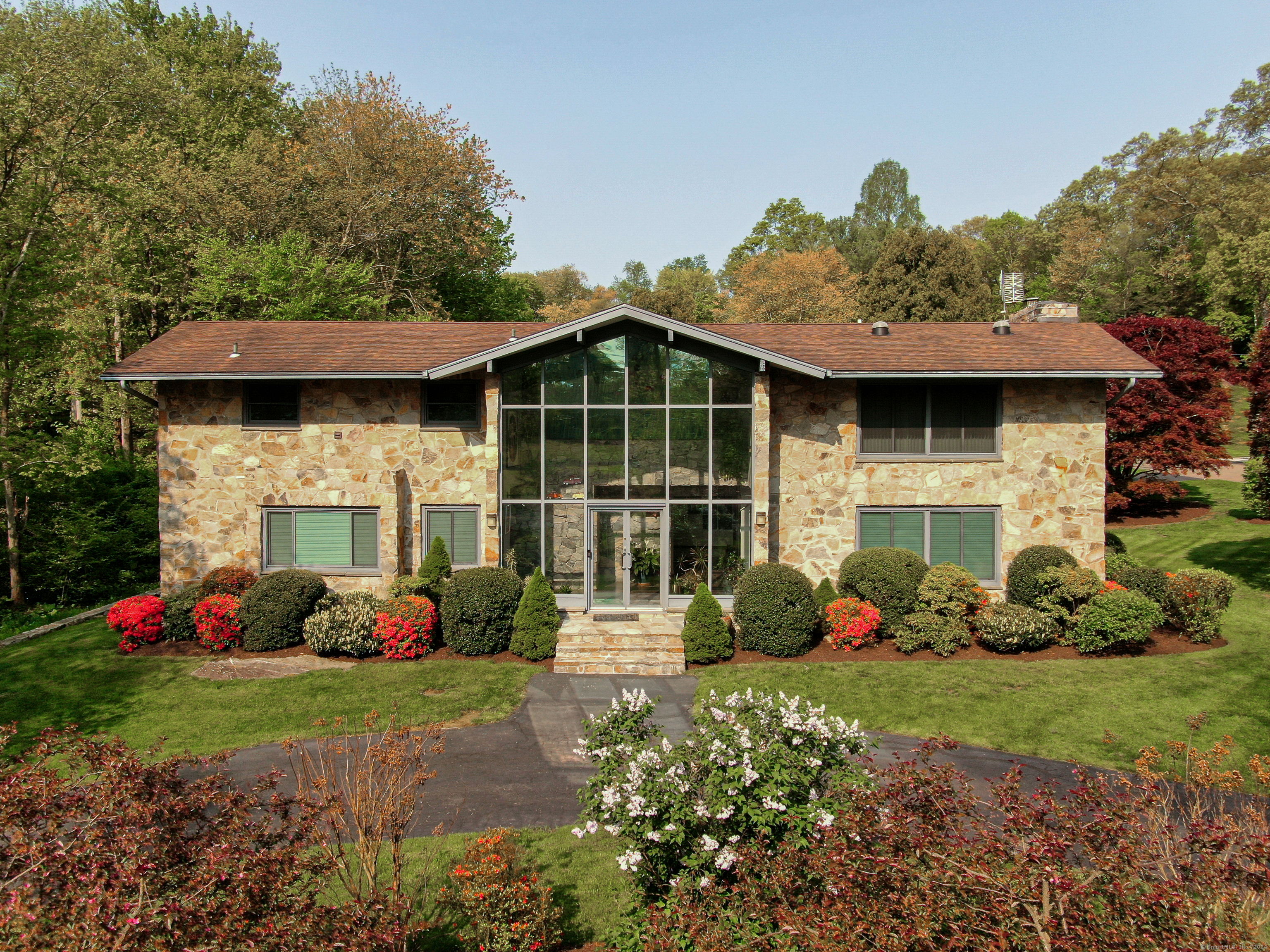 786 Rock Rimmon Road Stamford CT 06903