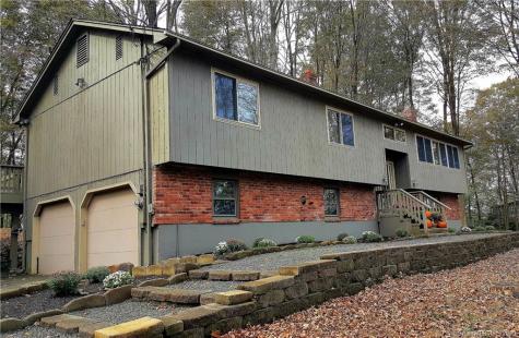 4 Taunton Lane Newtown CT 06470