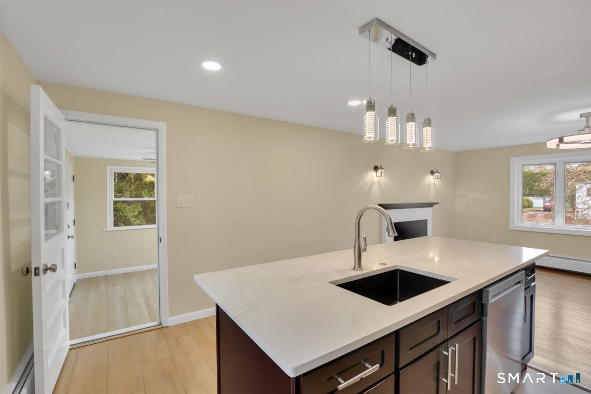 75 Azalea Drive Middletown CT 06457