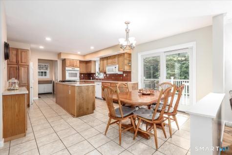 32 Country Way Bethel CT 06801