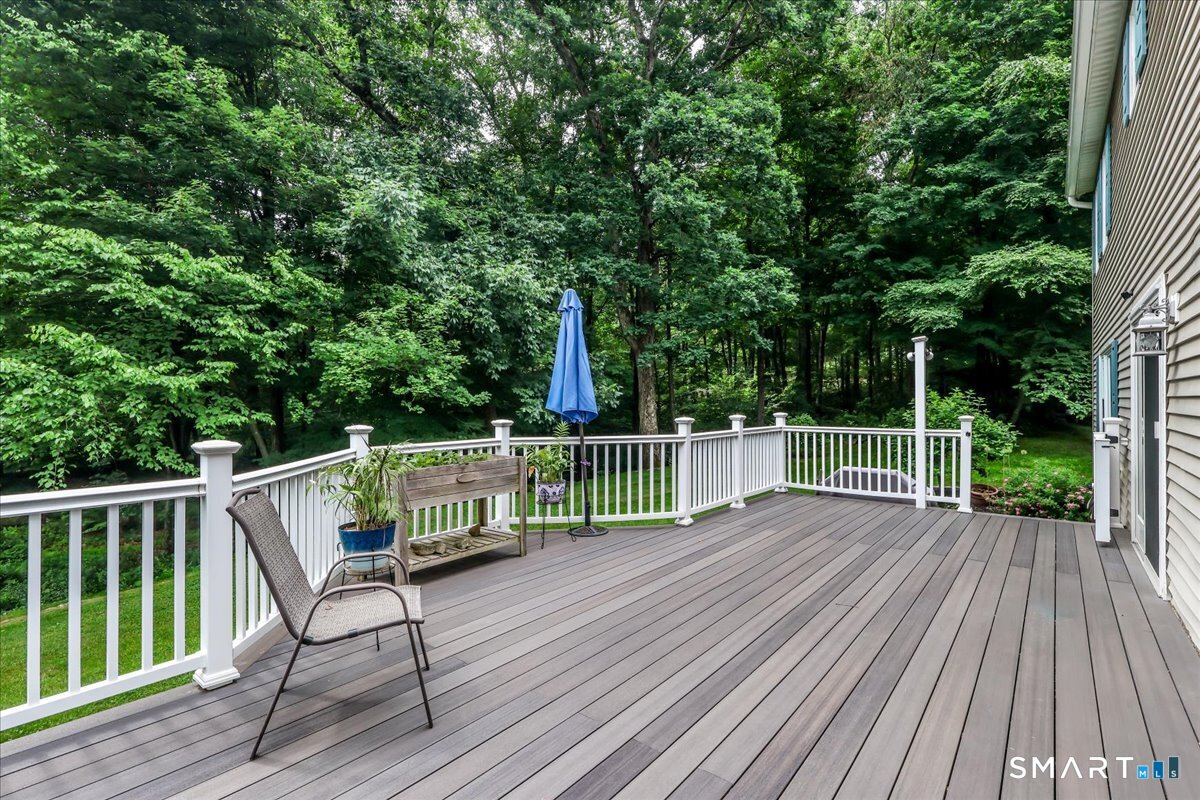 32 Country Way Bethel CT 06801