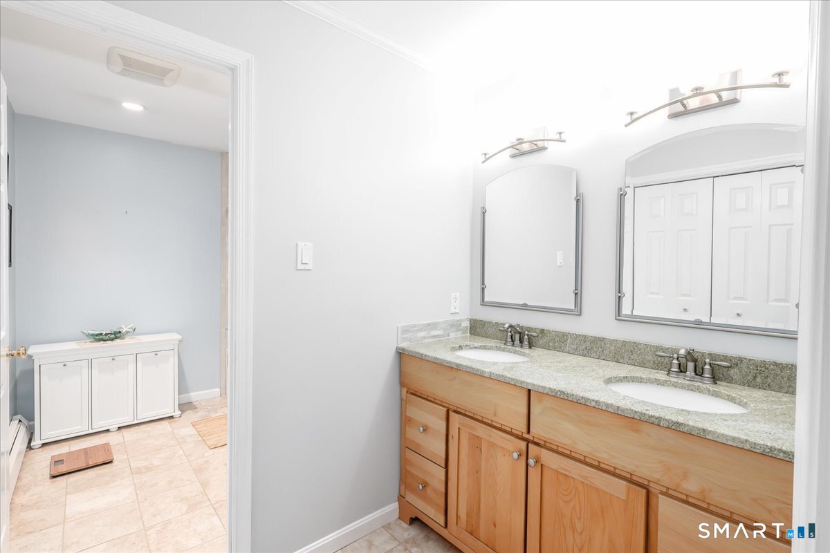 32 Country Way Bethel CT 06801