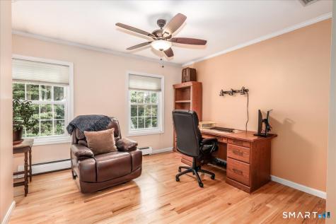 32 Country Way Bethel CT 06801
